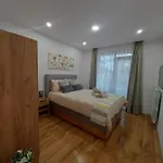 Toni's Hidden Gem Apartment